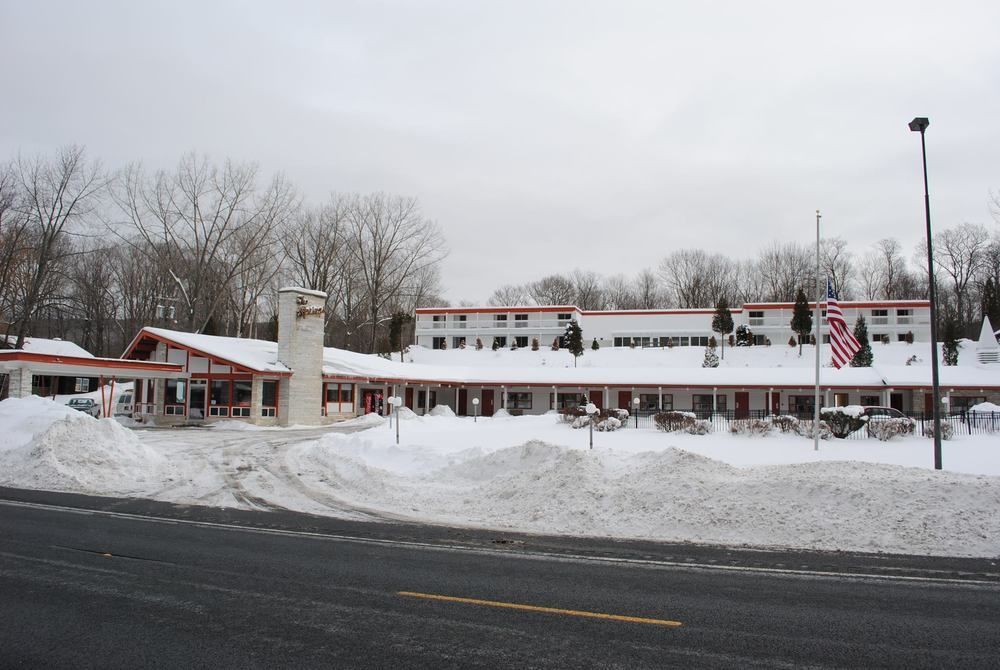 The Springs Motel New Ashford Exterior foto